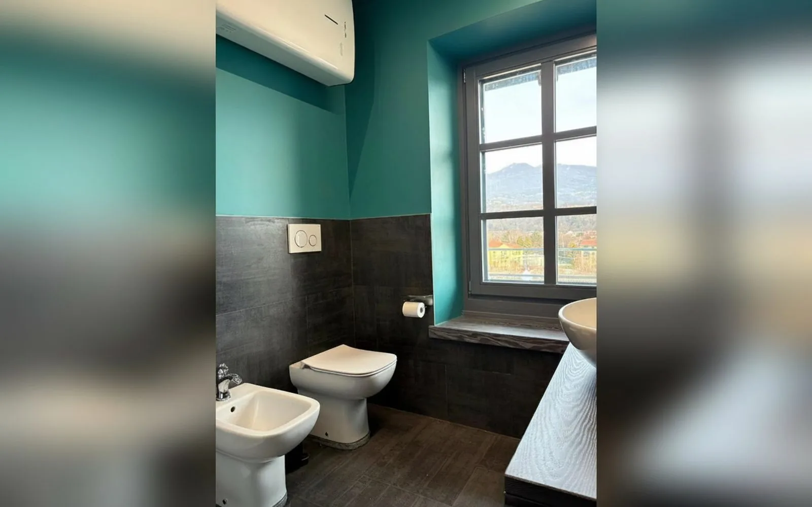 Urban Apartment — bagno completo